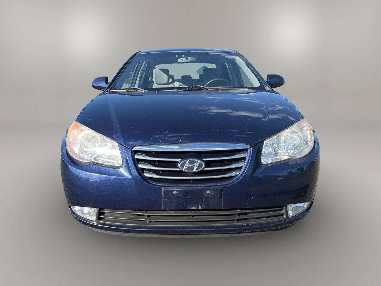 Used 2010 Hyundai Elantra GLS FWD image 2