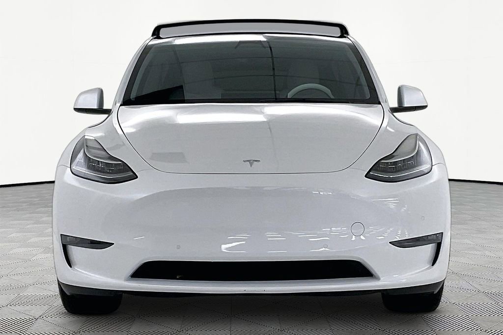 Used 2022 Tesla Model Y Long Range image 2