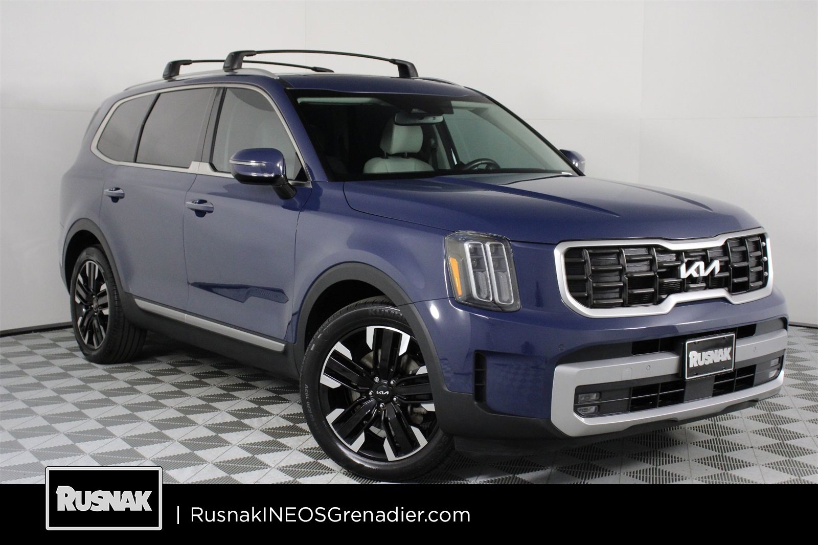 Used 2023 Kia Telluride SX