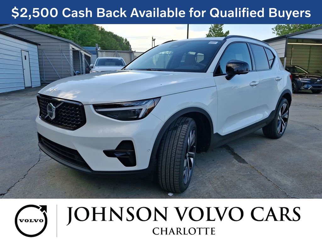 New 2026 Volvo XC40 B5 Ultra w/ Protection Package Premier image 2