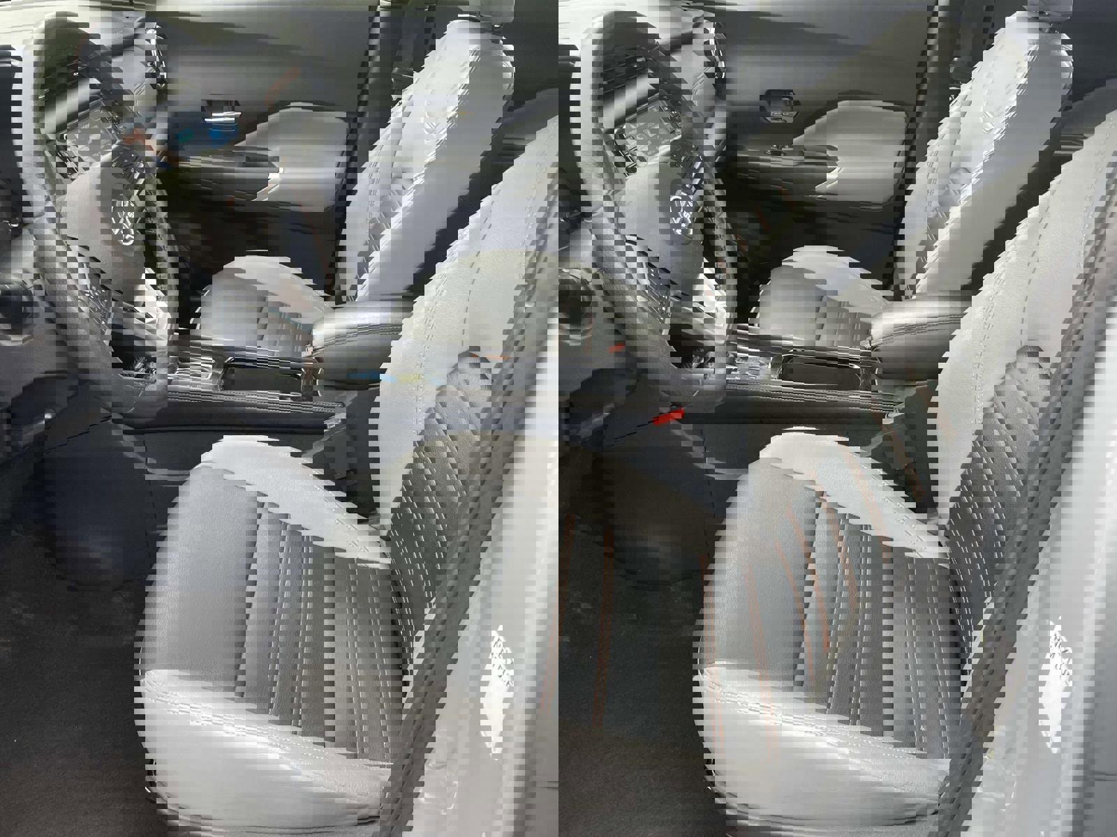 Used 2023 Nissan Kicks SR w/ SR Premium Package image 12