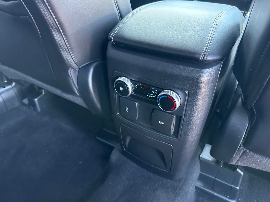 Used 2024 Ford Explorer XLT w/ Equipment Group 202A AWD/4WD image 29