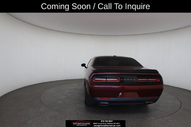 Used 2017 Dodge Challenger SXT RWD image 13