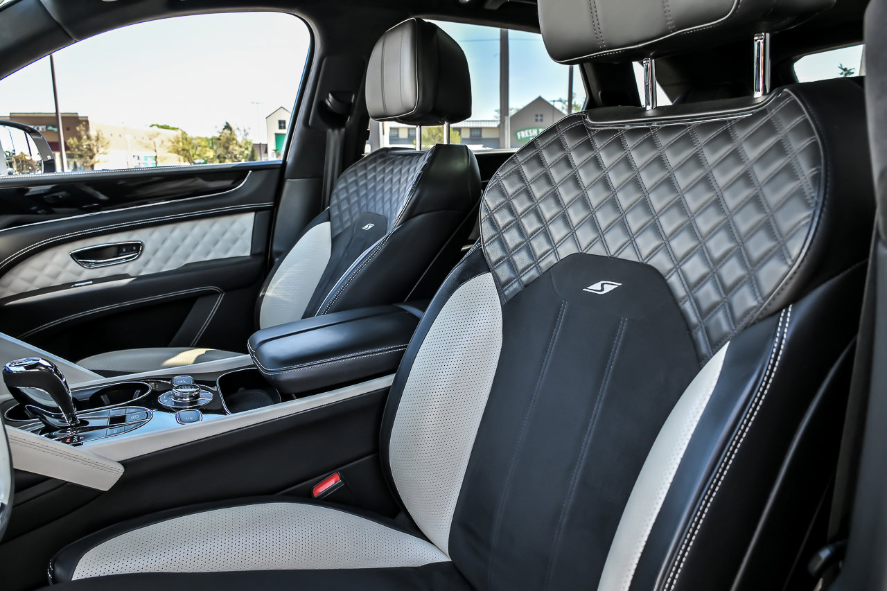Certified 2022 Bentley Bentayga AWD/4WD image 26