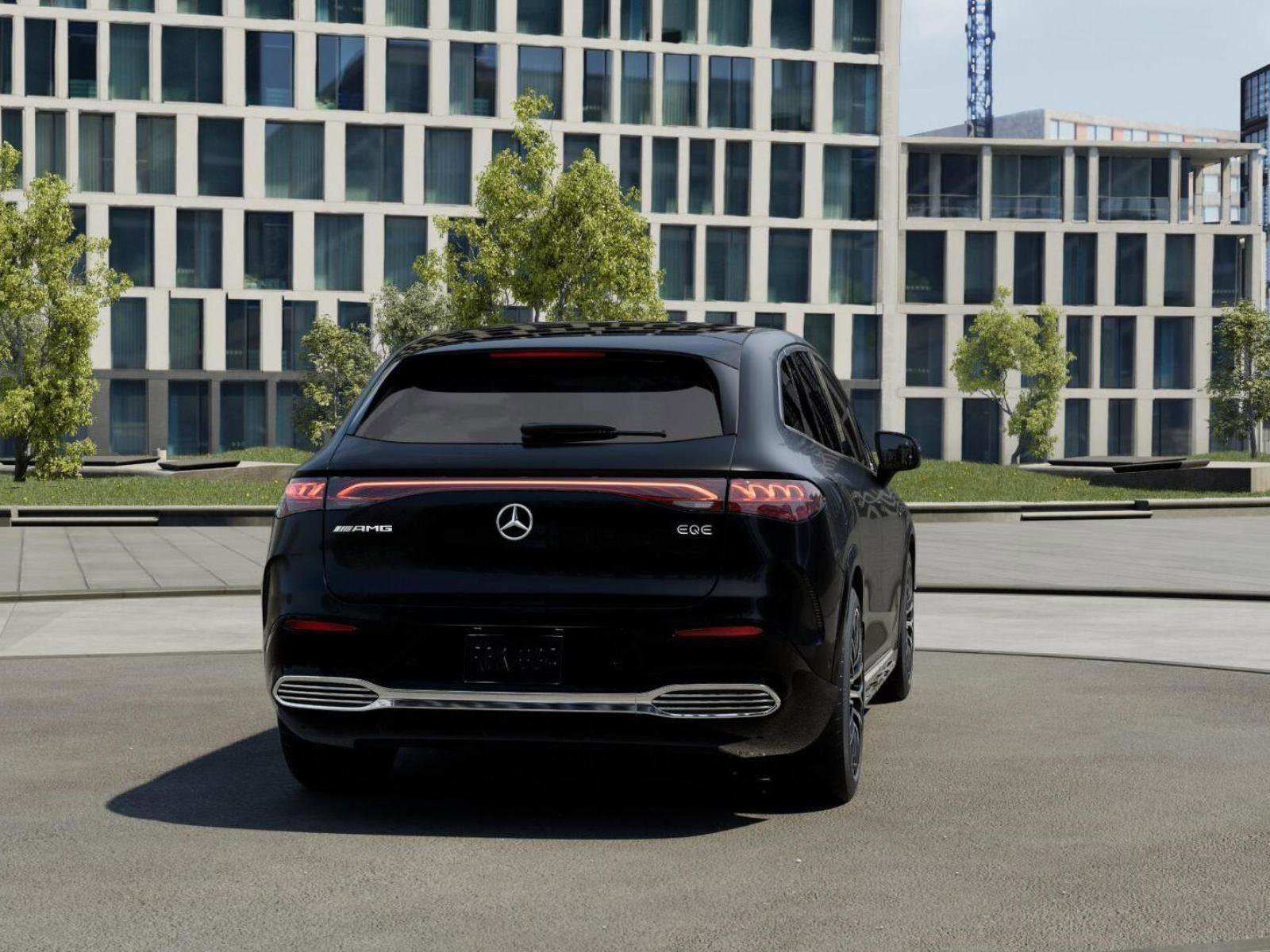 Used 2025 Mercedes-Benz EQE AMG 4MATIC SUV image 23