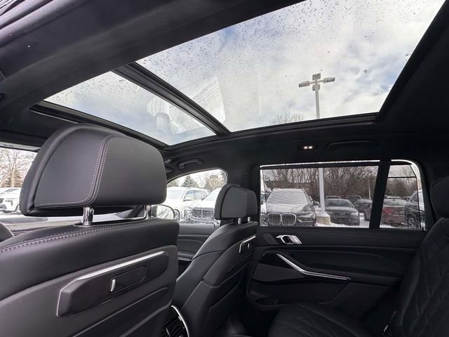 New 2026 BMW X7 xDrive40i w/ M Sport Package image 11