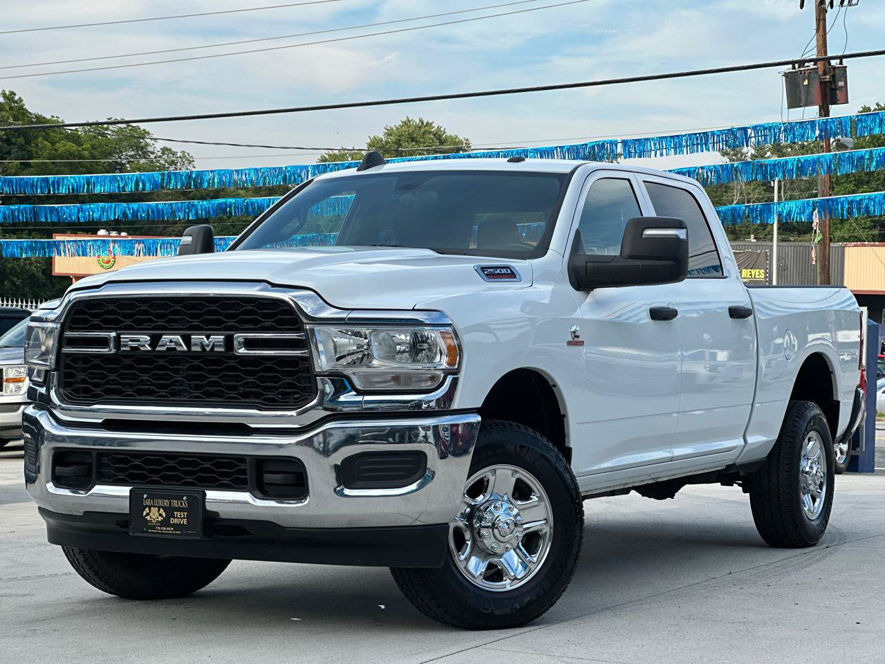 Used 2024 RAM 2500 Tradesman w/ Chrome Appearance Group AWD/4WD image 3