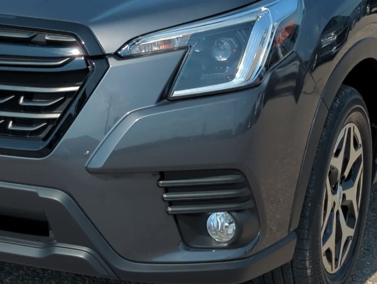 Used 2023 Subaru Forester Premium AWD/4WD image 3