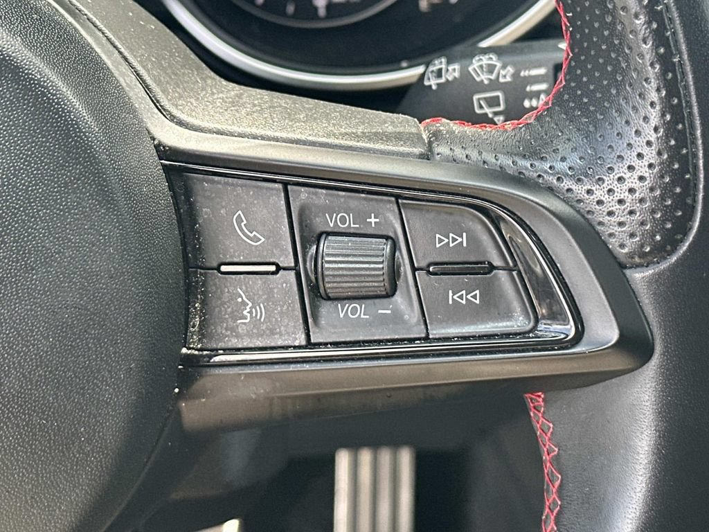 Used 2023 Alfa Romeo Stelvio Estrema AWD/4WD image 25