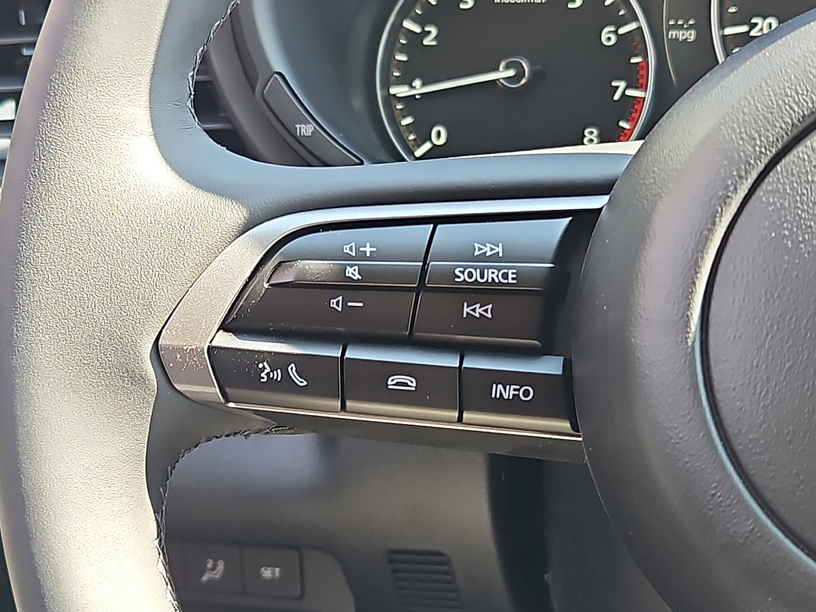 New 2026 MAZDA CX-30 AWD 2.5 S w/ Select Sport Pkg image 17