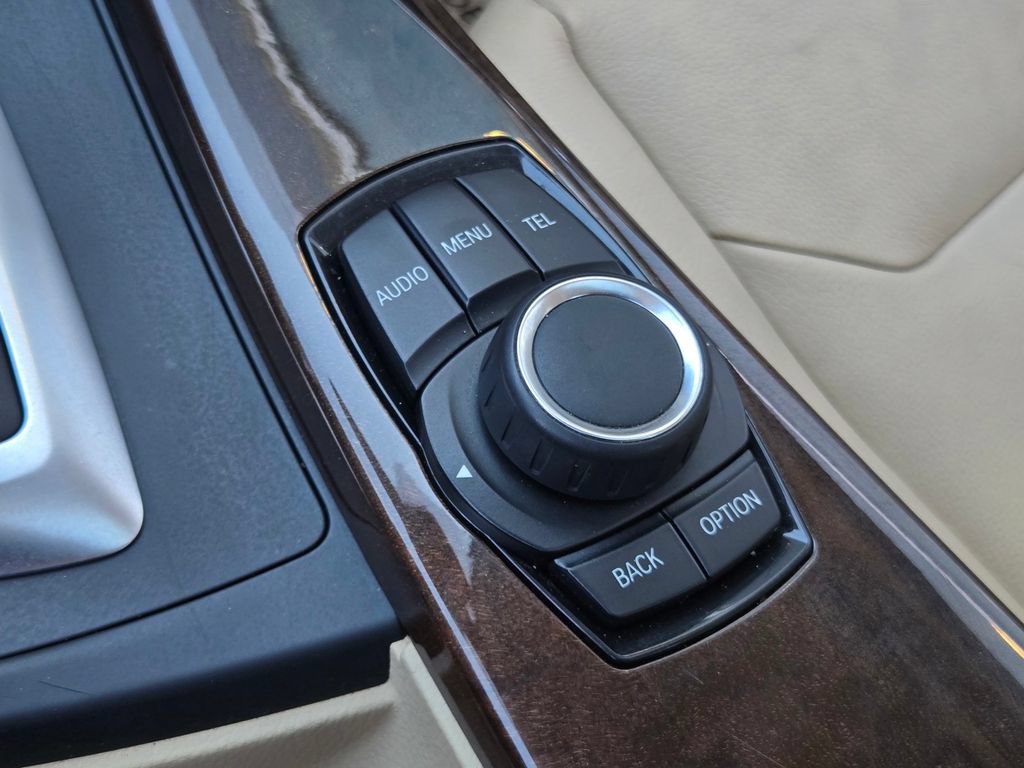 Used 2015 BMW 328i Sedan RWD image 21