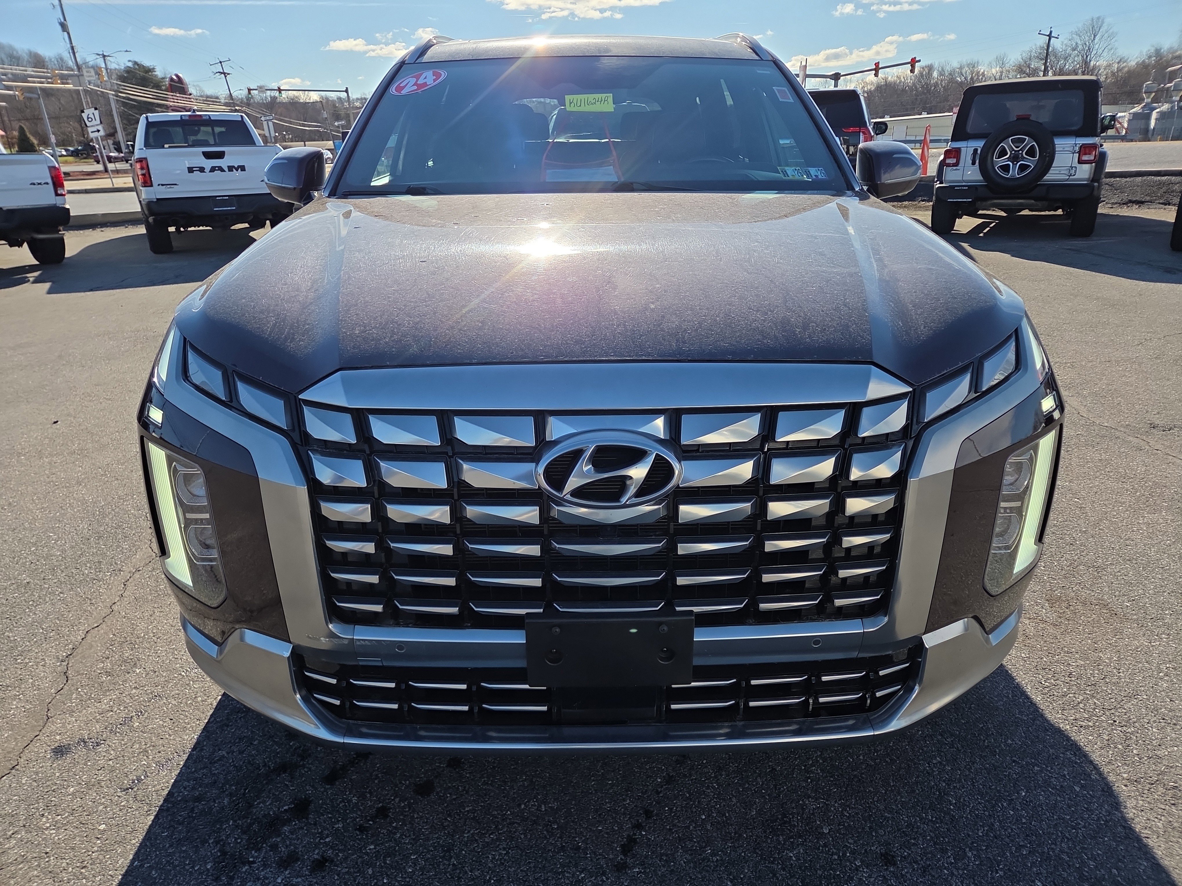 Used 2024 Hyundai Palisade Calligraphy image 9