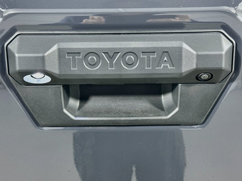 New 2026 Toyota Tacoma TRD Off-Road w/ TRD Off Road Premium Package AWD/4WD image 20