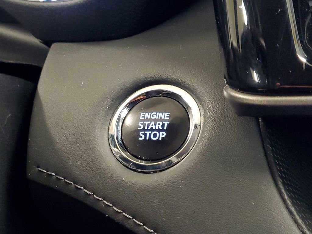 Used 2023 Toyota Highlander LE image 31