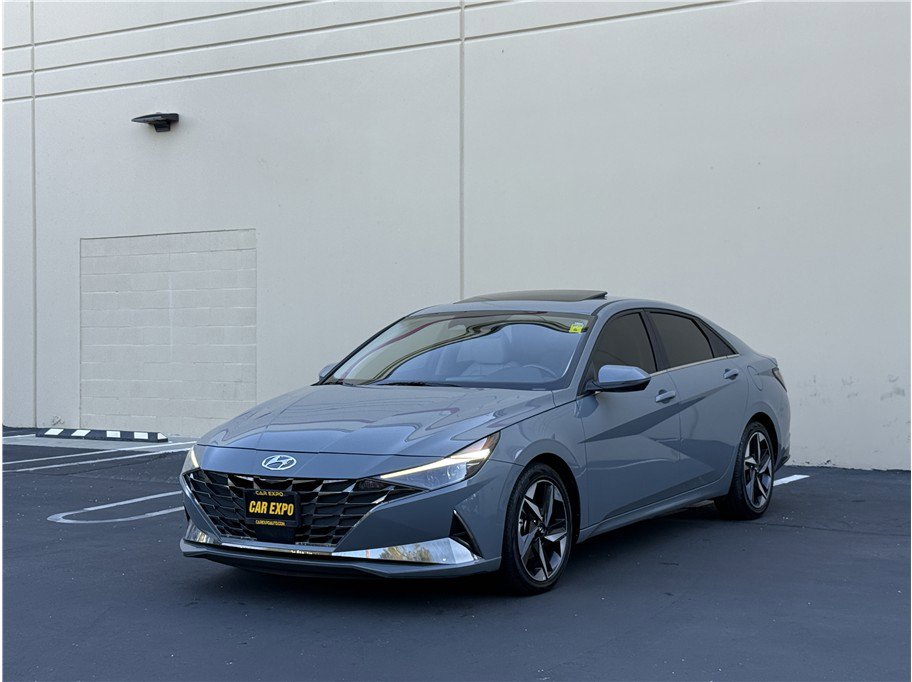 Used 2022 Hyundai Elantra Limited w/ Preferred Accessory Package image 1