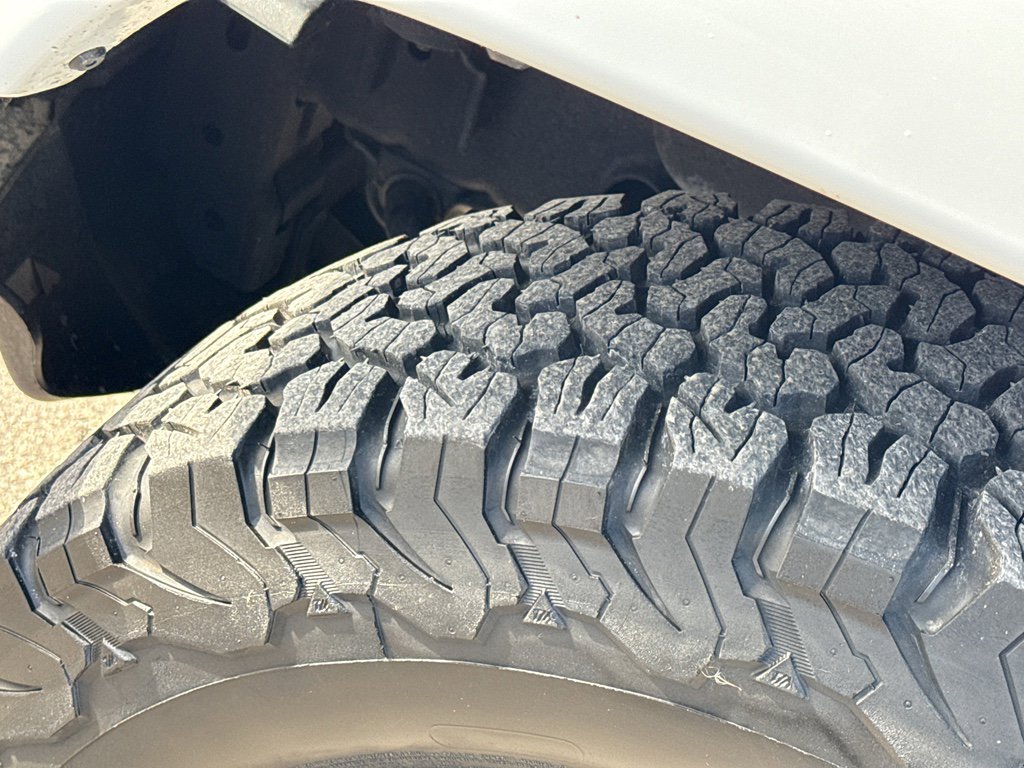 Used 2016 Jeep Wrangler Unlimited Sahara image 9