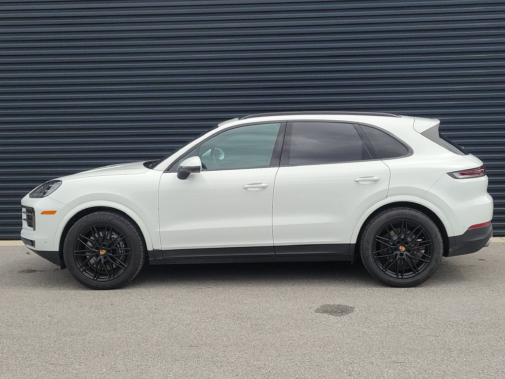 Certified 2026 Porsche Cayenne AWD/4WD image 2