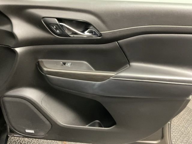 Certified 2019 GMC Acadia SLT w/ Black Edition image 25