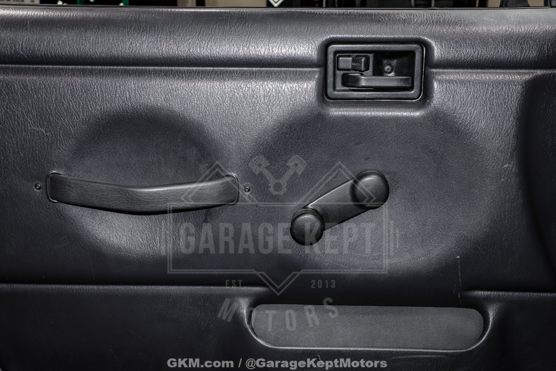 Used 2002 Jeep Wrangler SE AWD/4WD image 98