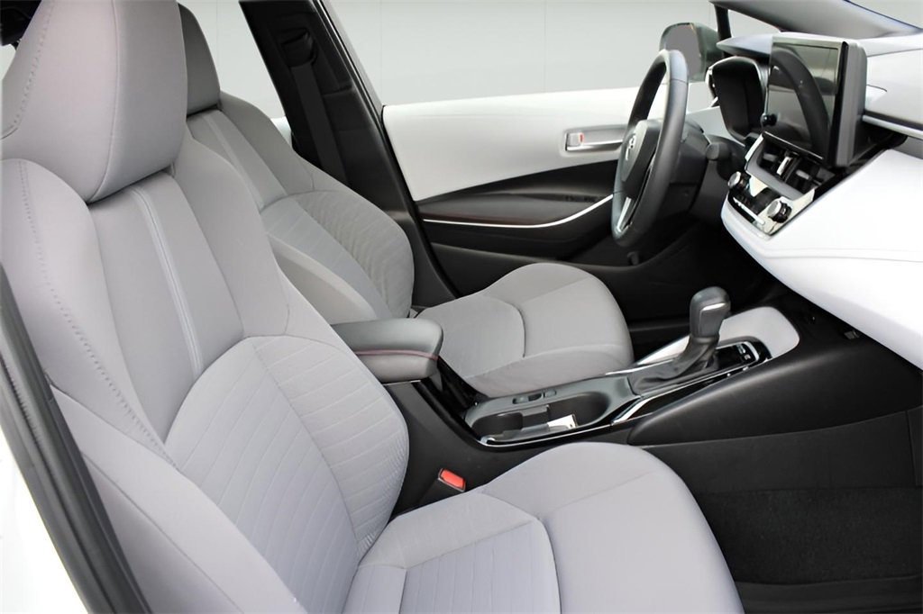 Certified 2024 Toyota Corolla SE image 26