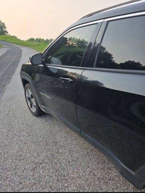 Used 2019 Jeep Compass Limited AWD/4WD image 15
