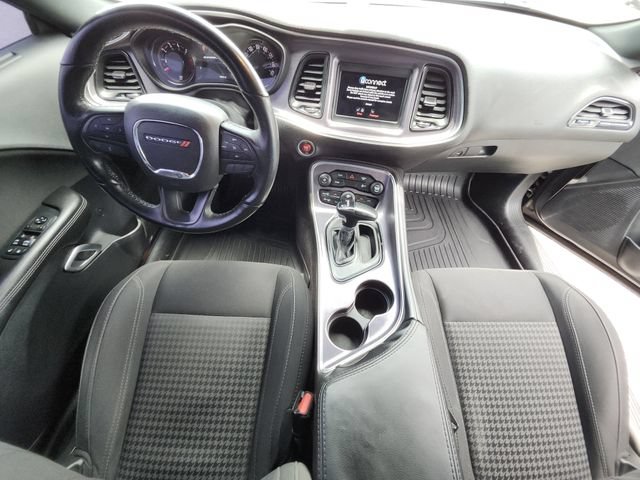 Used 2018 Dodge Challenger R/T w/ Blacktop Package RWD image 15