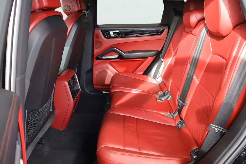 Used 2019 Porsche Cayenne Base image 21