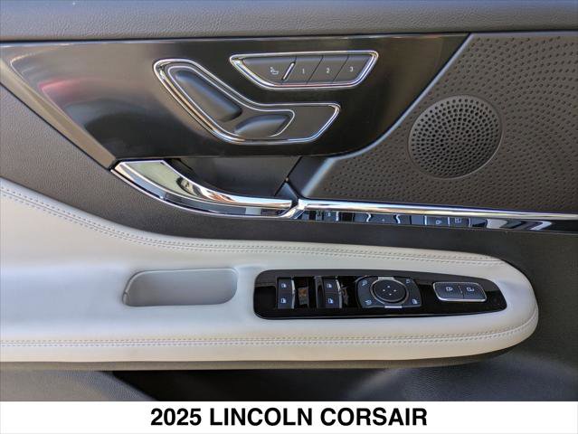 New 2025 Lincoln Corsair Reserve image 7