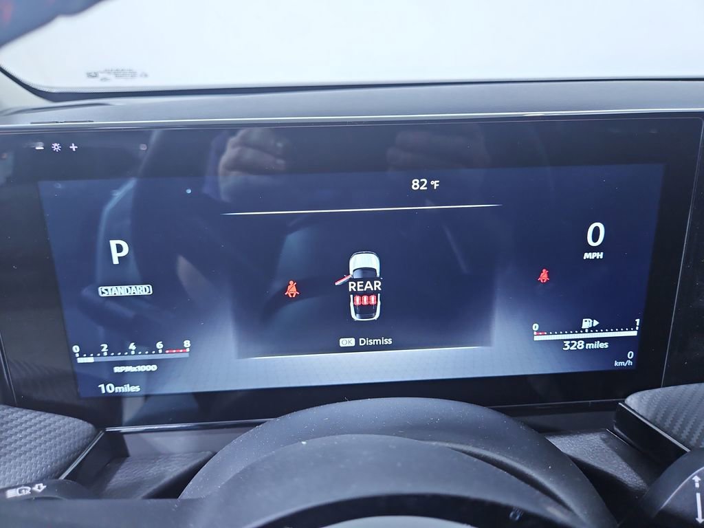 New 2025 Nissan Kicks SR image 15