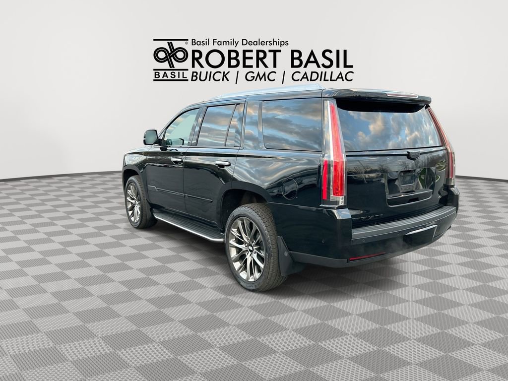 Used 2019 Cadillac Escalade Luxury w/ Escalade Sport Edition image 6