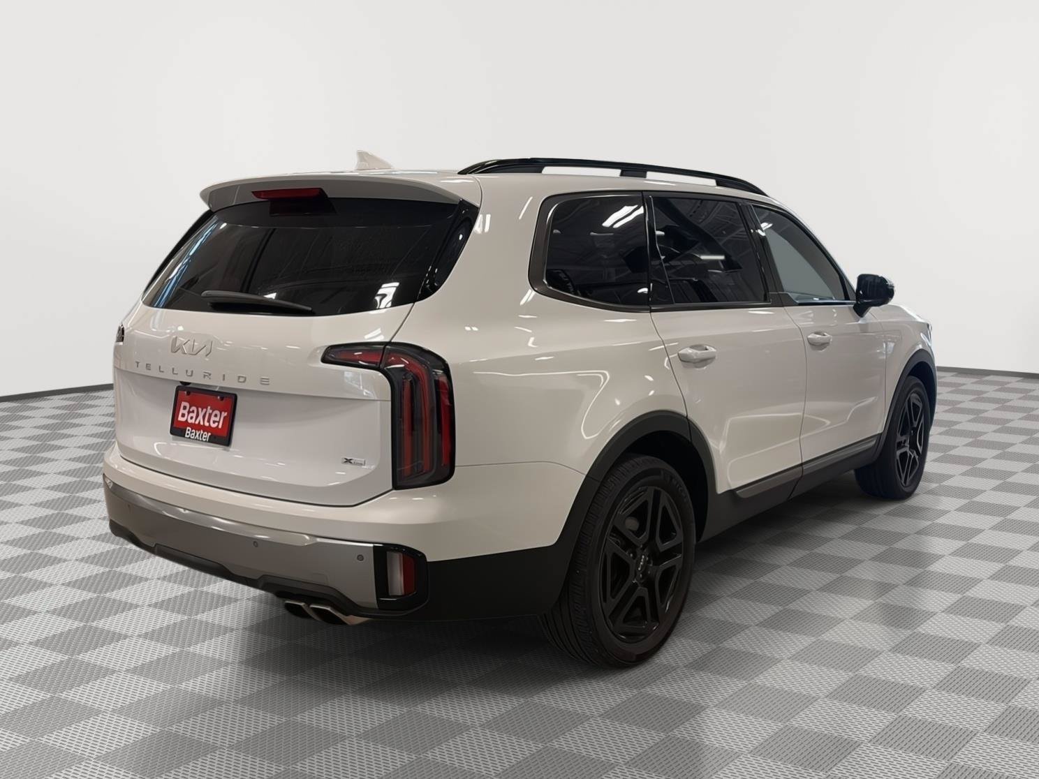 Used 2023 Kia Telluride SX X-Line AWD/4WD image 17