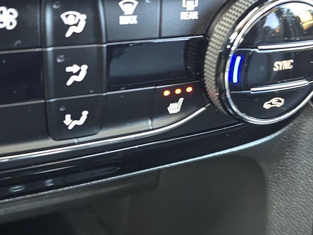 Used 2023 Buick Encore GX Essence w/ Experience Buick Package image 16