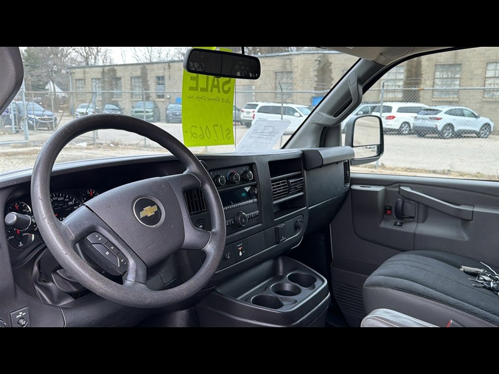 Used 2018 Chevrolet Express 2500 w/ Driver Convenience Package RWD image 9