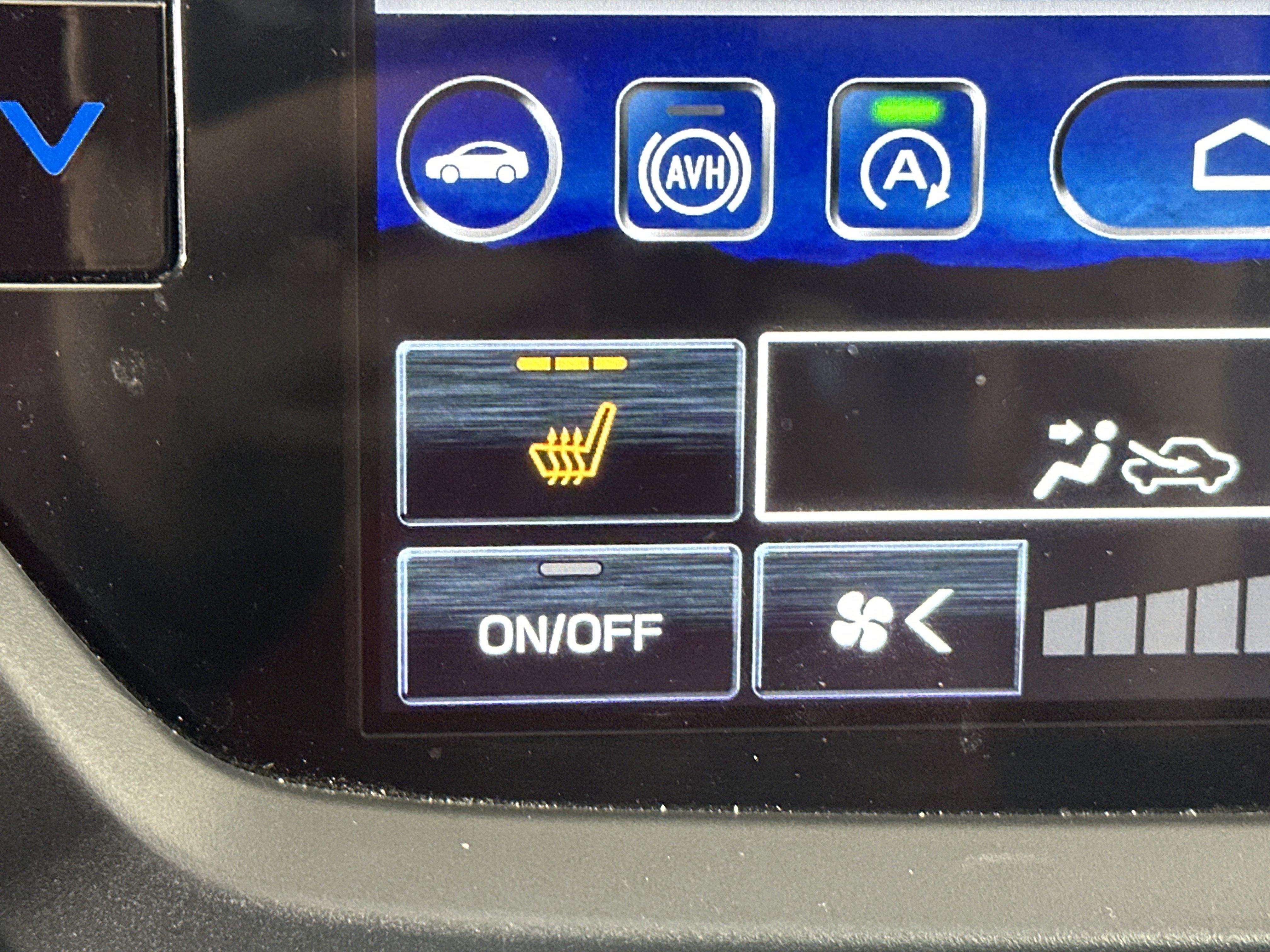 Used 2025 Subaru Forester Limited w/ Popular Package #2 image 23