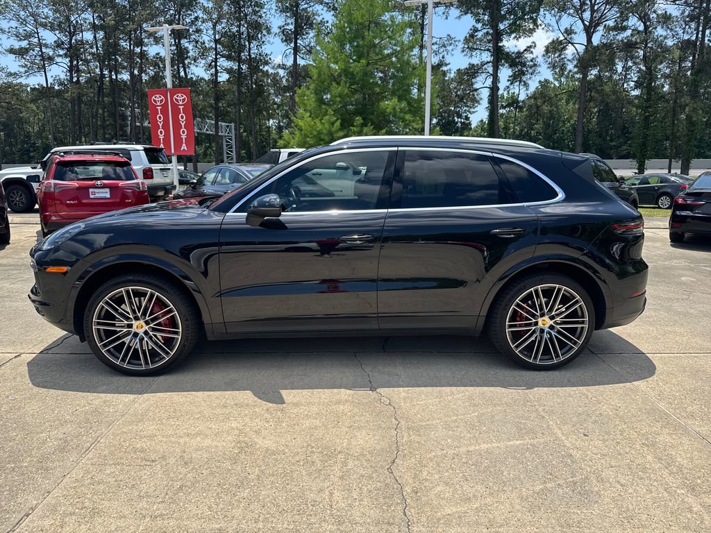 Used 2021 Porsche Cayenne S AWD/4WD image 2
