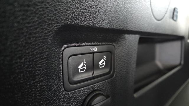 Used 2022 Kia Telluride LX AWD/4WD image 34