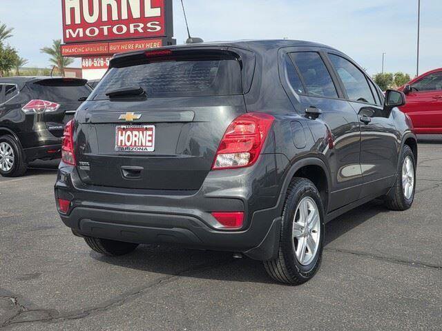 Used 2019 Chevrolet Trax LS w/ LPO, Protection Package FWD image 8