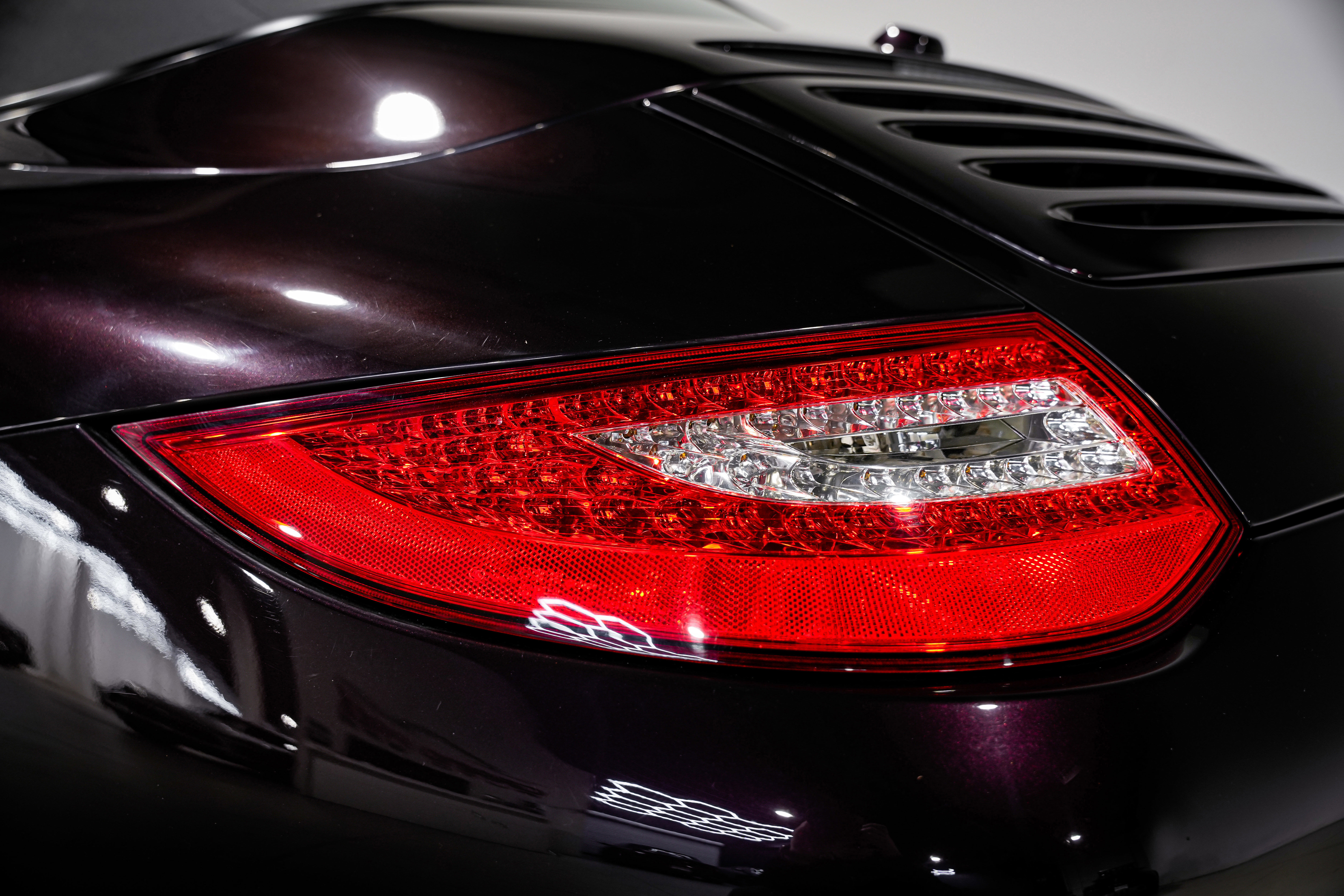 Used 2012 Porsche 911 Carrera S image 33