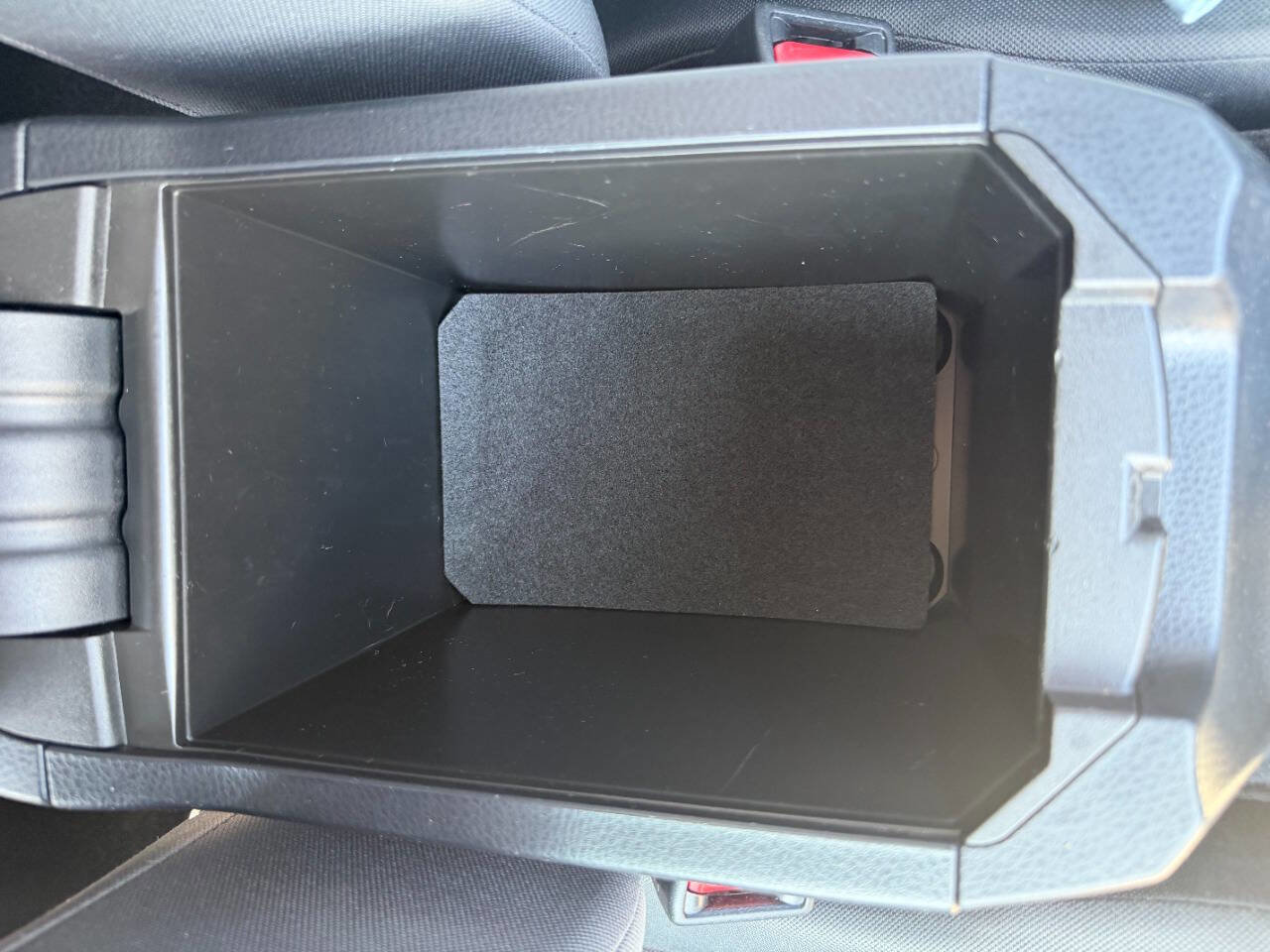 Used 2013 Toyota RAV4 LE AWD/4WD image 29