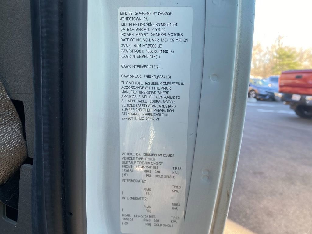 Used 2021 Chevrolet Express 3500 image 24