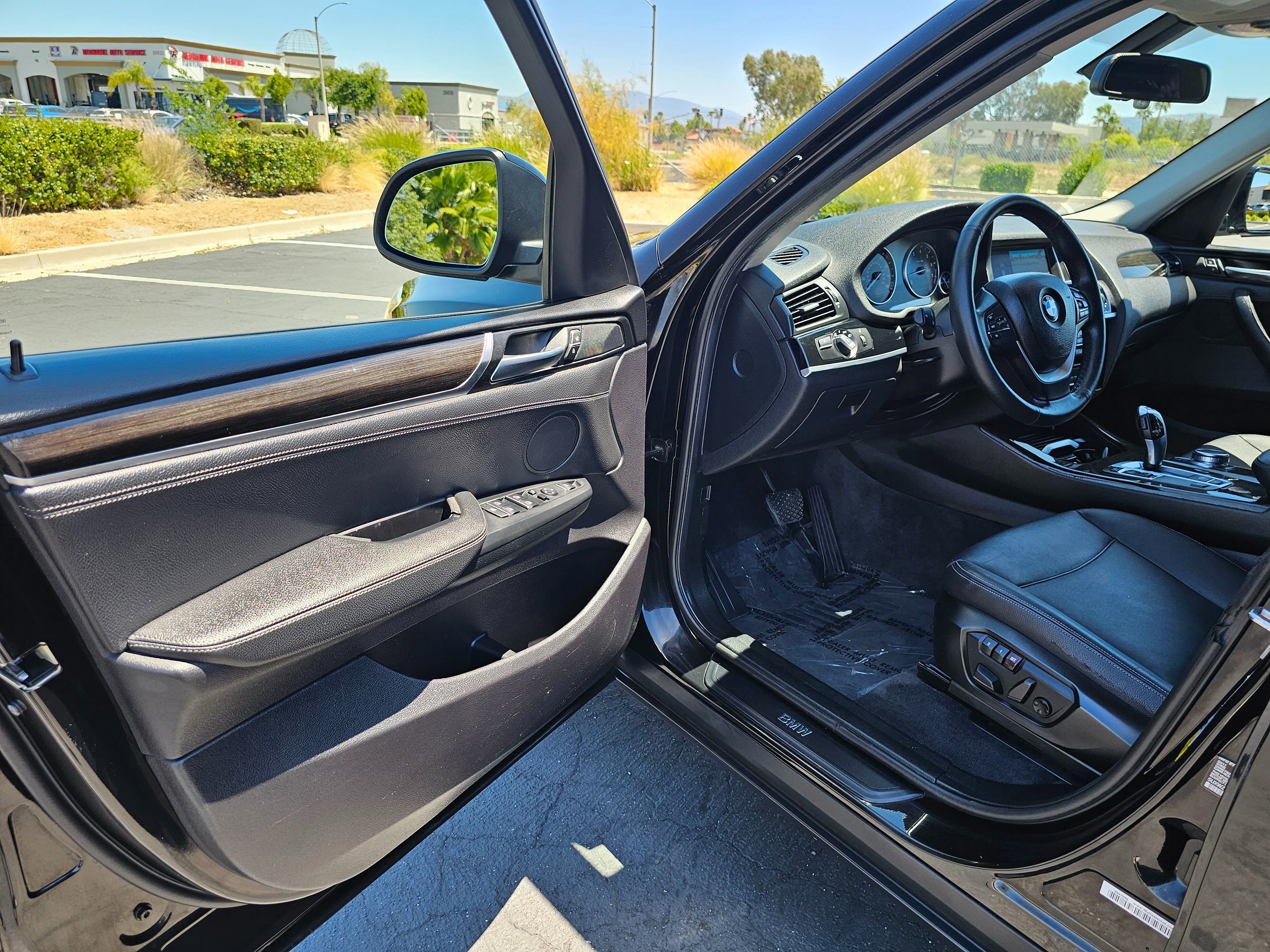 Used 2017 BMW X3 sDrive28i RWD image 15