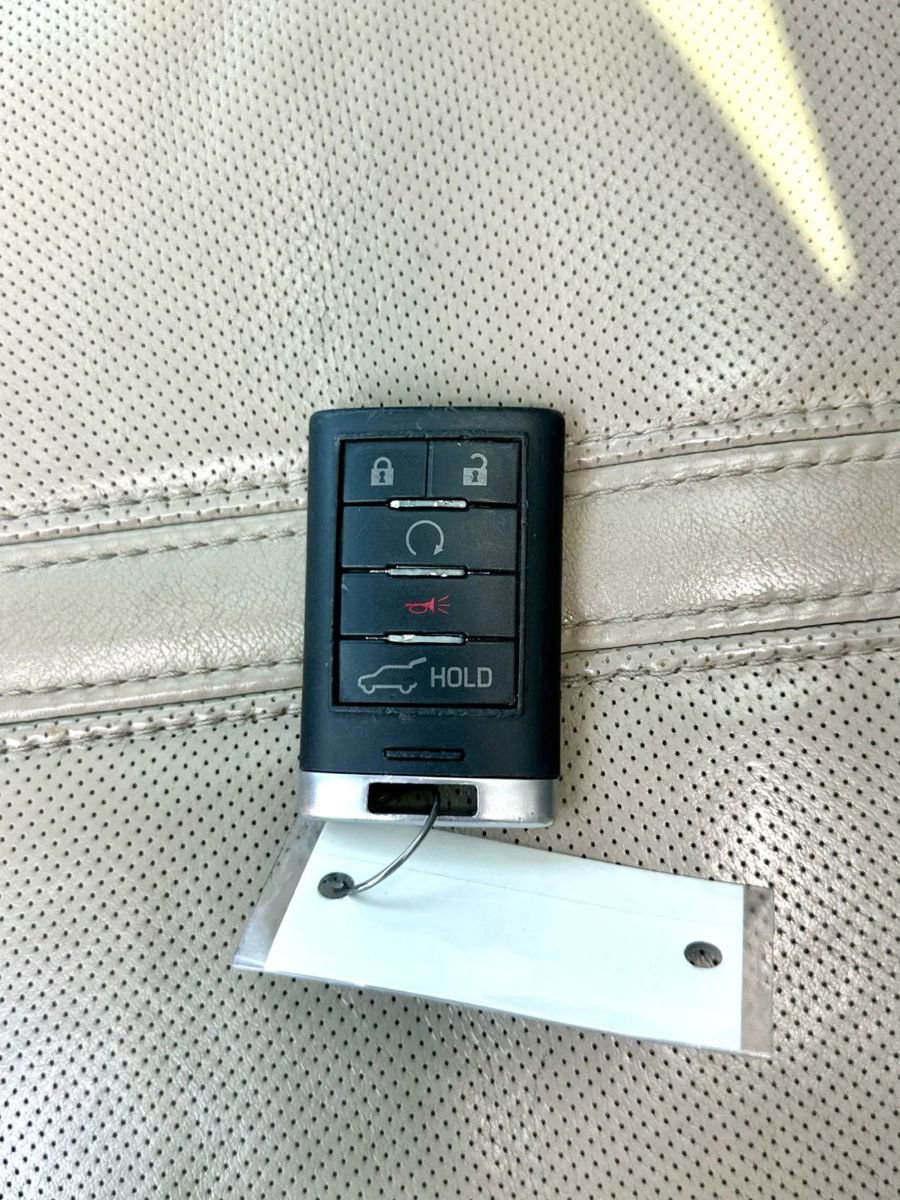 Used 2014 Cadillac SRX Premium image 46