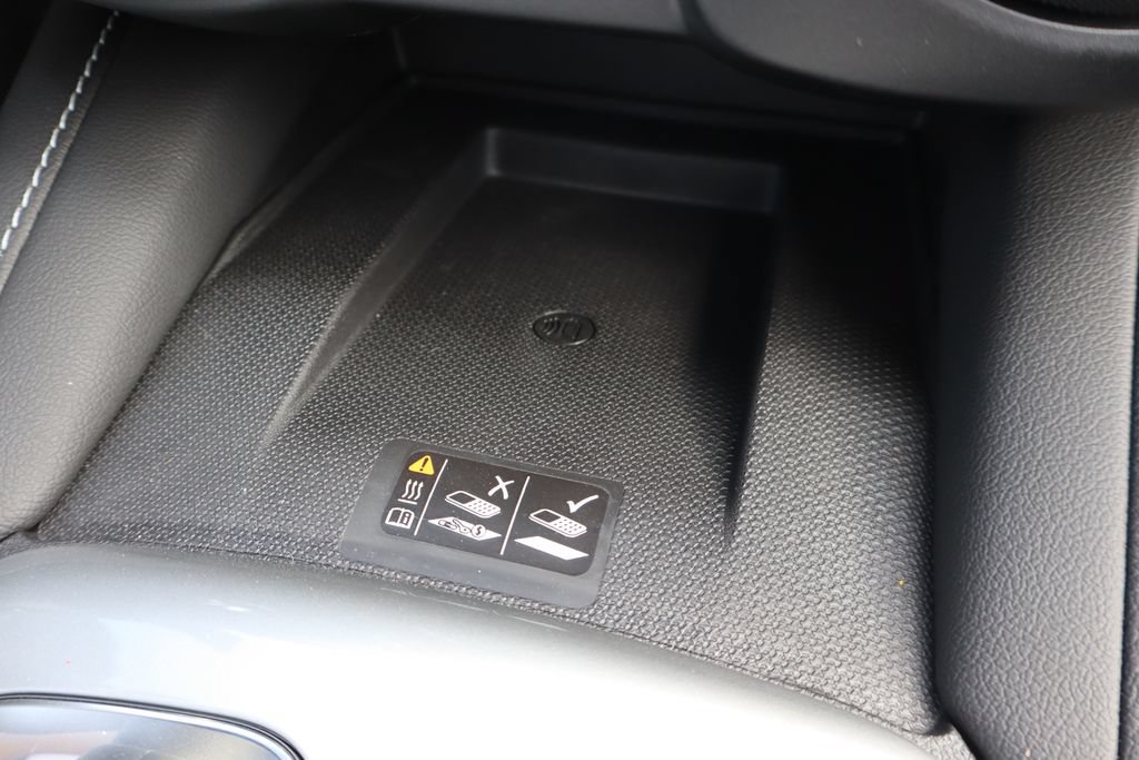New 2026 Chevrolet Blazer LT w/ Convenience Package FWD image 17