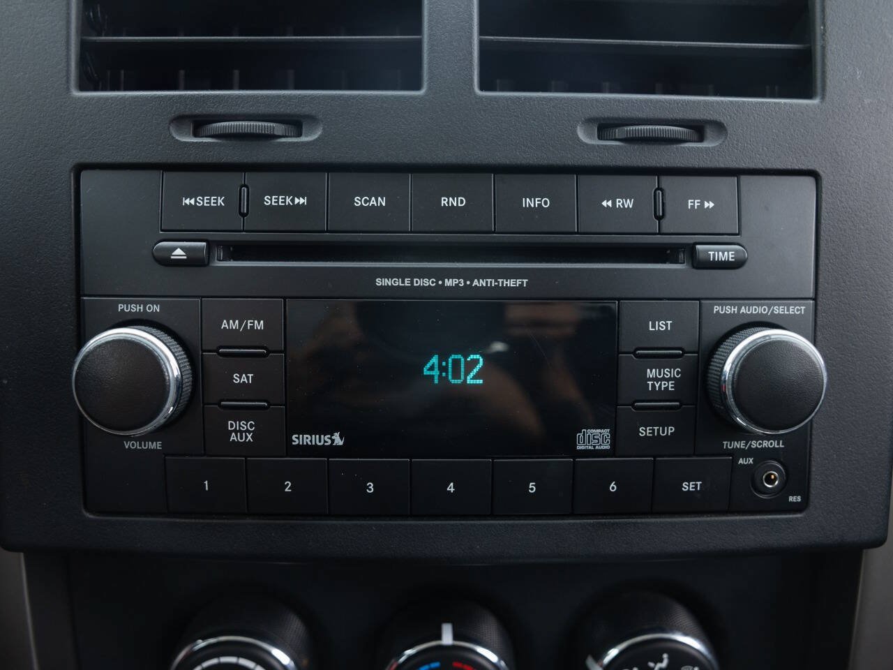 Used 2012 Jeep Liberty Sport AWD/4WD image 33