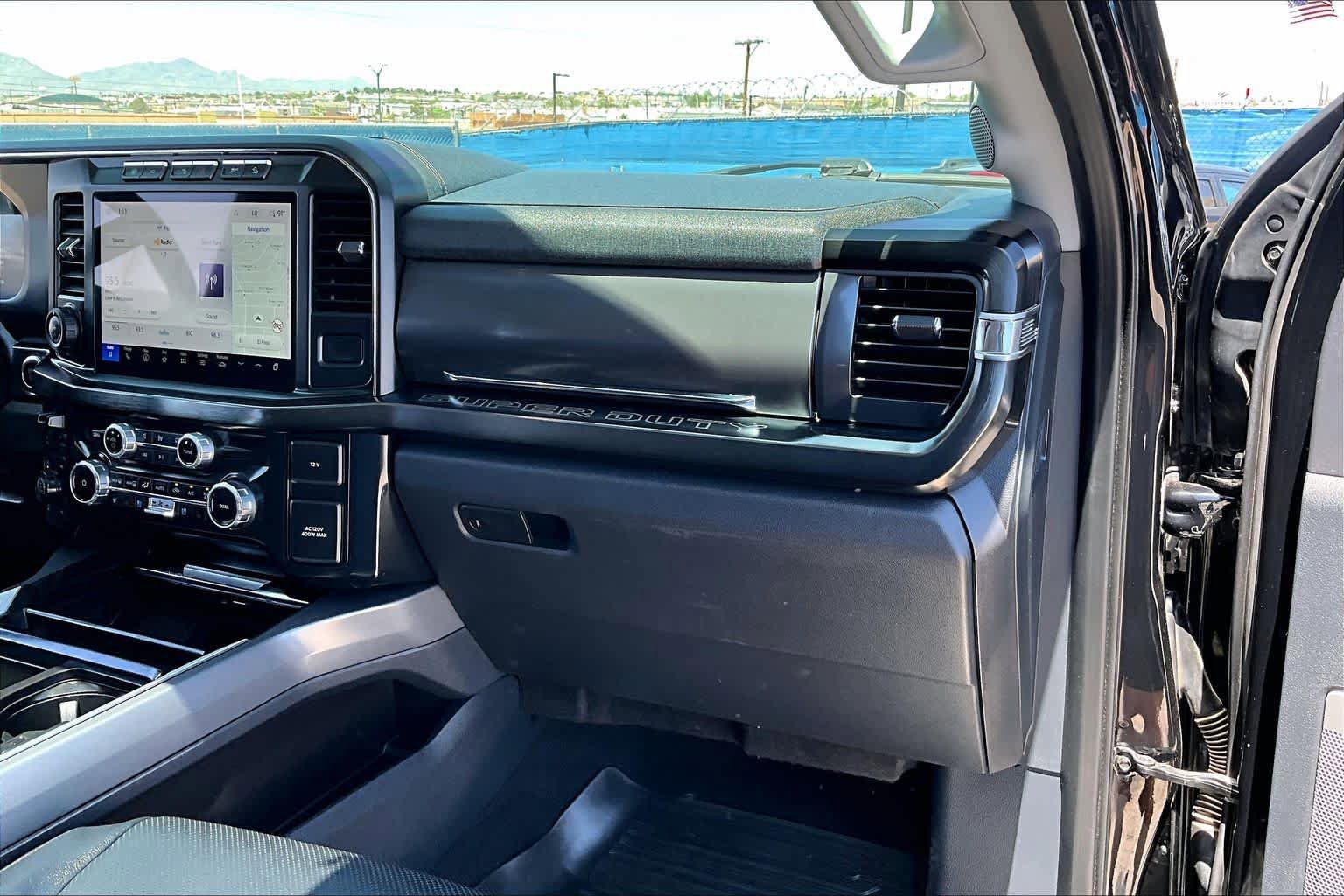 Used 2023 Ford F250 Lariat w/ Tremor Off-Road Package AWD/4WD image 18