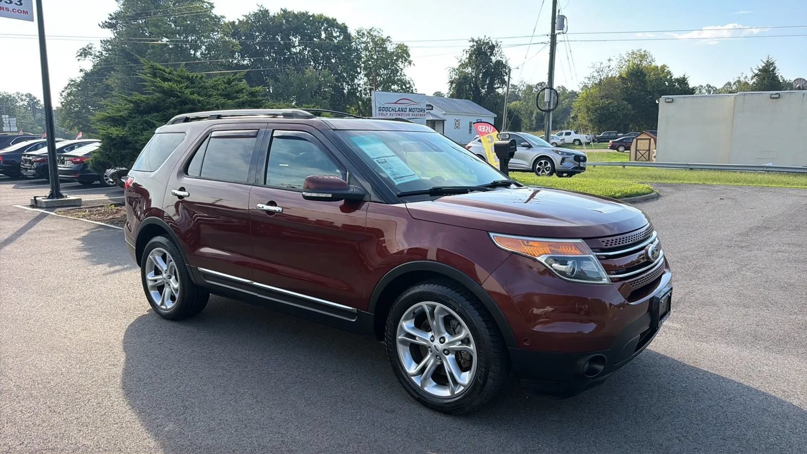 Used 2015 Ford Explorer Limited w/ Equipment Group 302A AWD/4WD image 9
