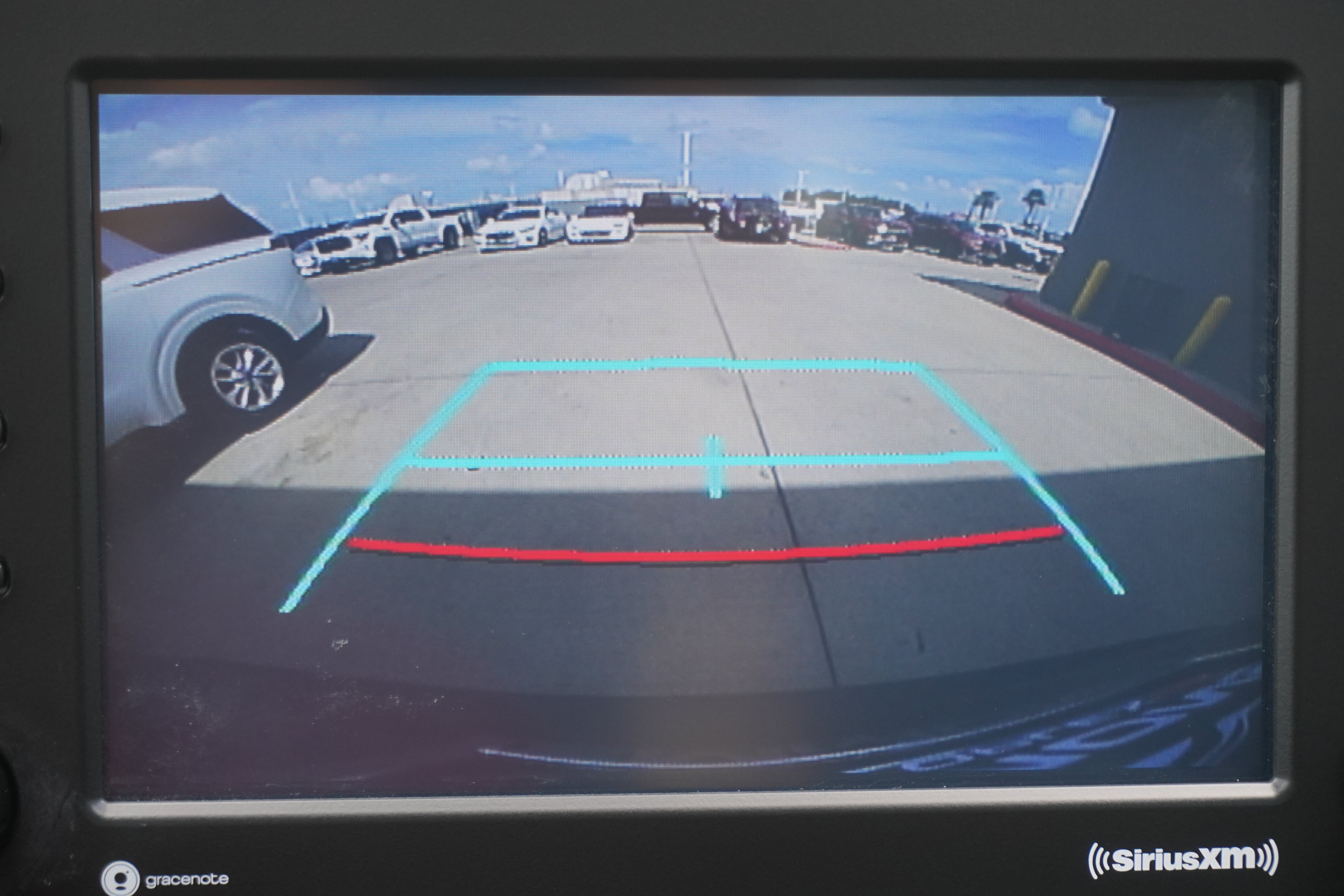 Used 2021 Toyota RAV4 LE FWD image 16