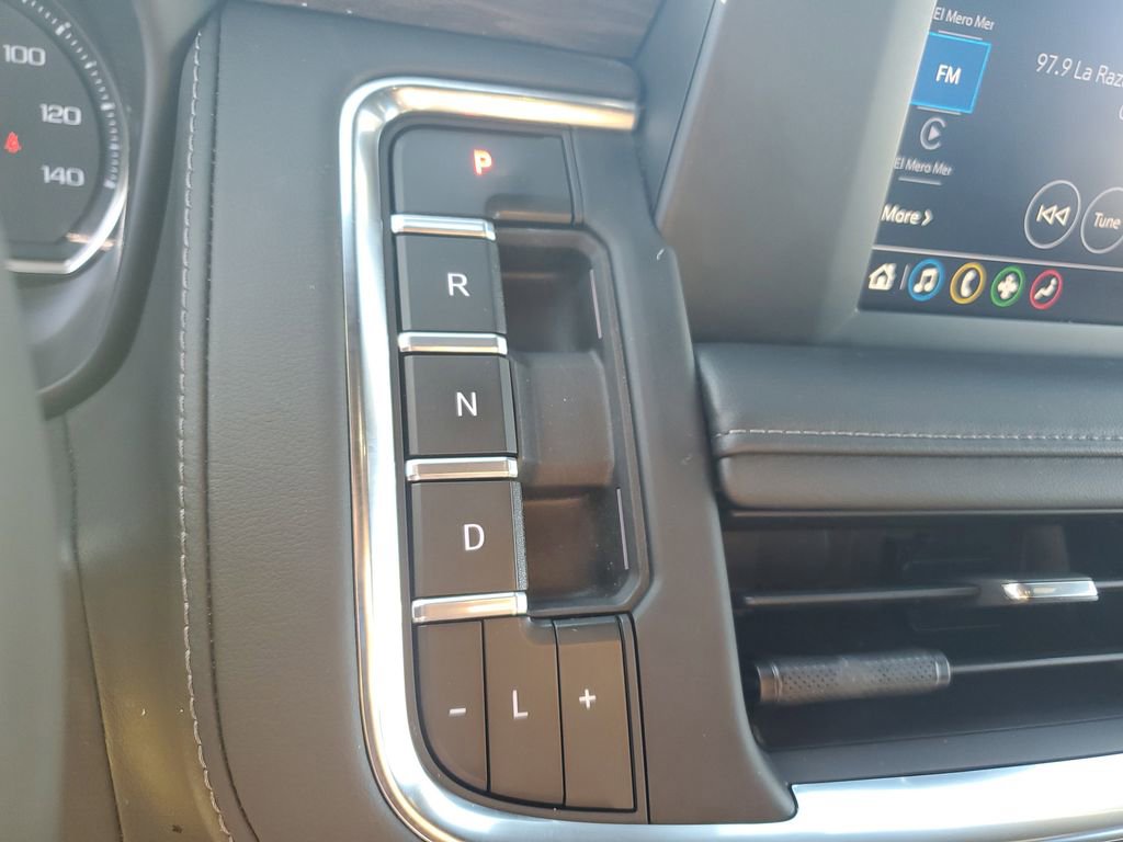 Used 2023 Chevrolet Suburban LS image 26