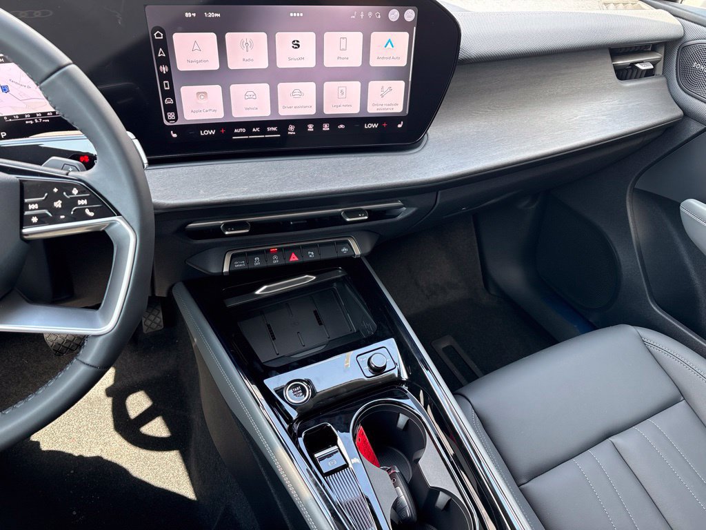New 2026 Audi Q3 quattro 2.0T AWD/4WD image 24