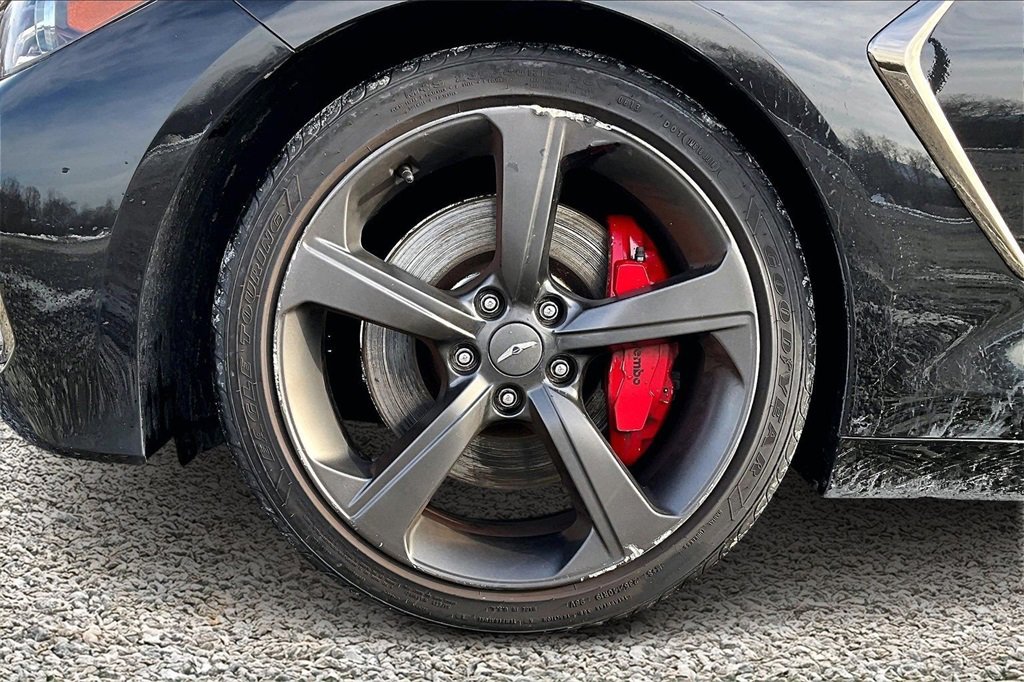 Used 2019 Genesis G70 3.3T Advanced w/ Sport Package image 9